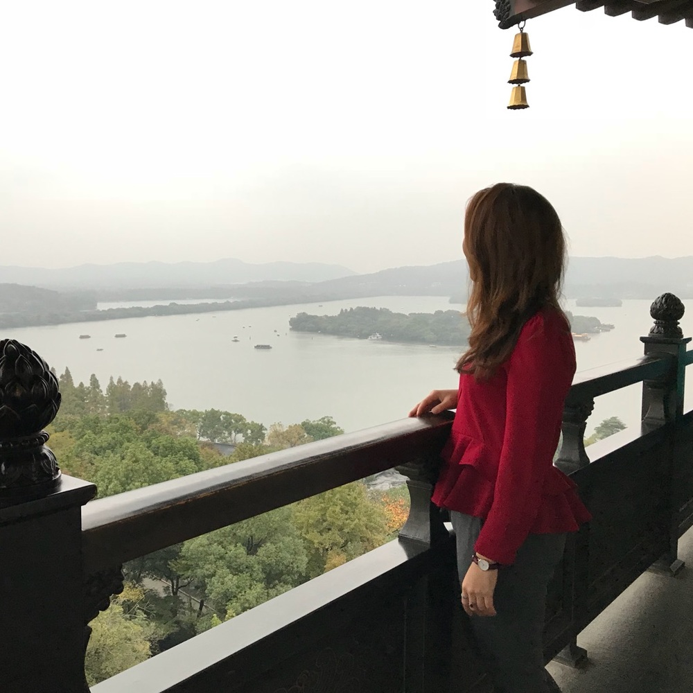 Meet your Posher, Yuan